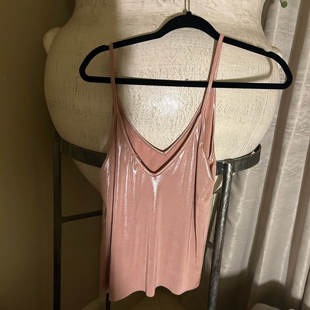 Pink Tank top 🥞 - Picture 3 of 3